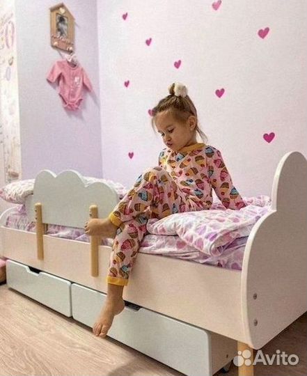 Детская кровать для маленьких