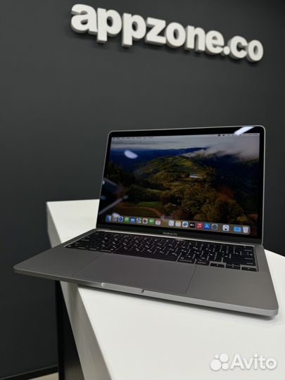 Macbook Pro 13-inch M2, 2022 8/256GB Silver
