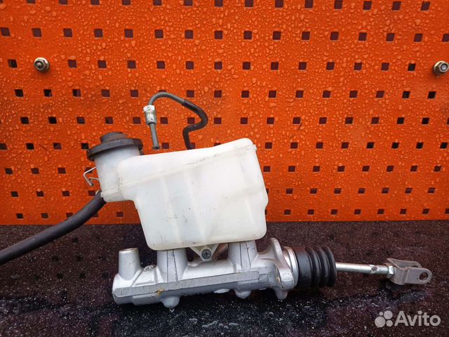 Главный тормозной цилиндр Lexus gs