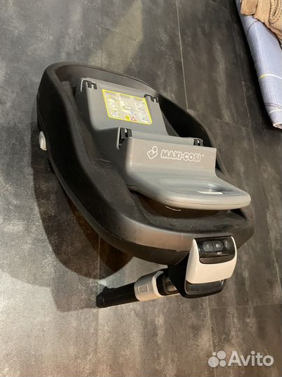 Автолюлька maxi cosi с базой
