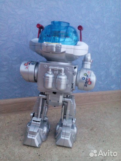 Интеллектуальный робот