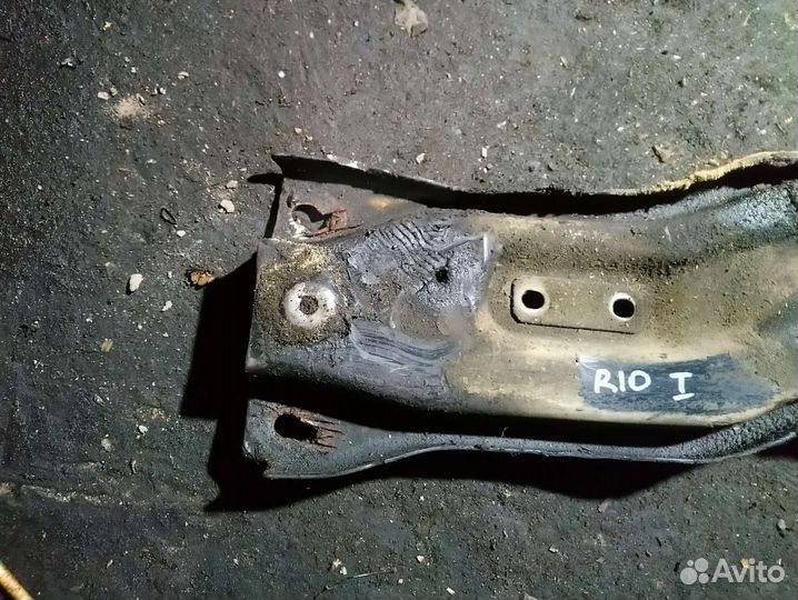 Балка подмоторная kia rio 1 1.5 a5d