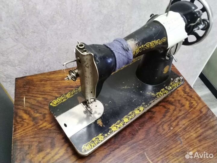 Швейная машинка Подольская ножная