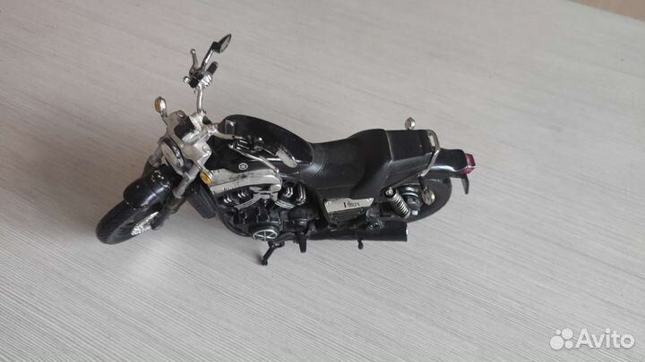 Коллекционная модель Yamaha vmax
