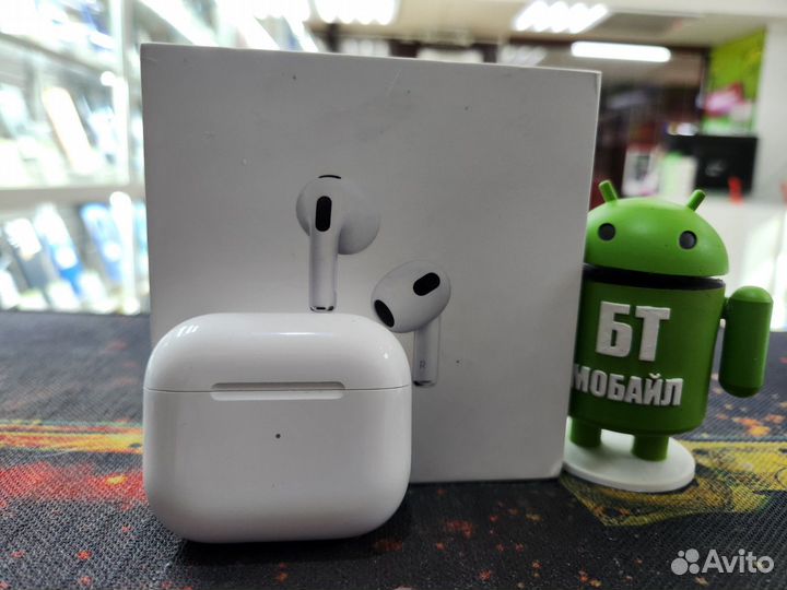 Беспроводные наушники Apple AirPods 3 Lightning Ch