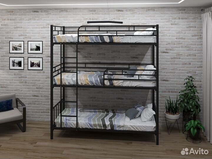 Трехъярусная кровать