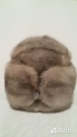 Цельная шапка-ушанка из голубой норки