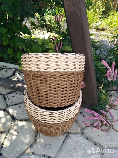 Кашпо из полиротанга