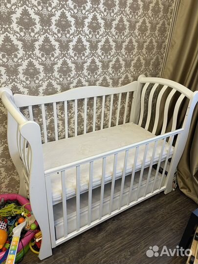Детская кроватка до 6 лет с двумя маятниками
