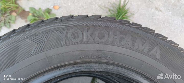 Yokohama Ice Guard IG35 215/60 R16 99T