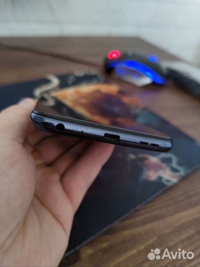 ASUS Zenfone Max Pro (M2) ZB631KL, 6/64 ГБ