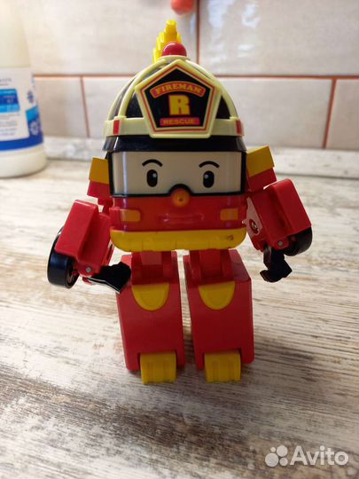 Робокар поли poli