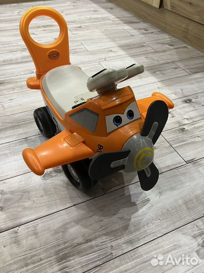 Машинка каталка толокар