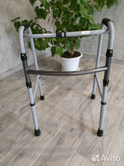 Инвалидные ходунки