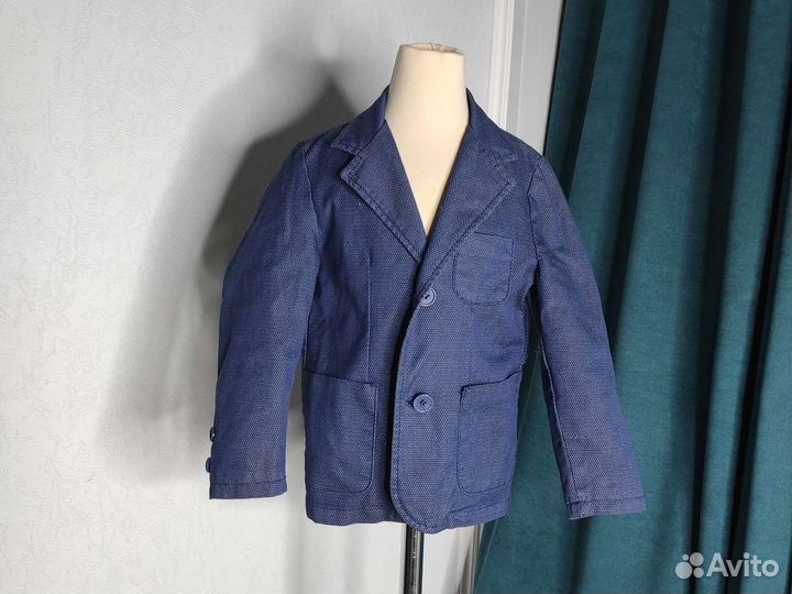 Пиджак синий для мальчика 98р