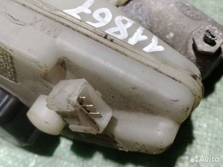 Тормозной цилиндр главный Ford Mondeo 2