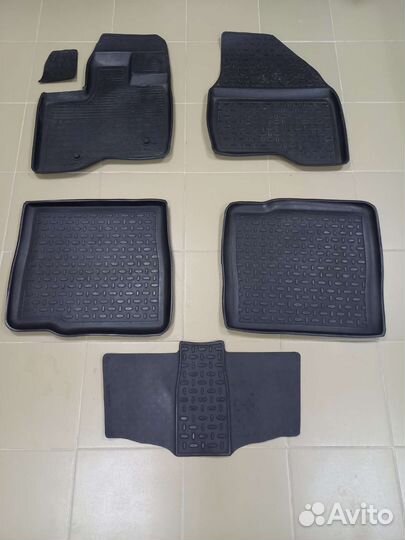 Автомобильные коврики резиновые
