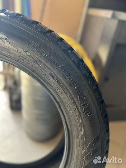 Nokian Tyres Hakkapeliitta 9 SUV 235/55 R18