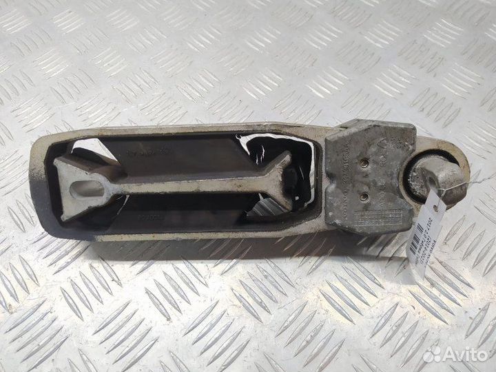 Б/У Б/У Подушка крепления двигателя 31330590 volvo