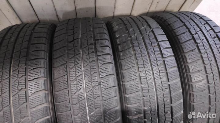 Goodyear Ice Navi Zea II 215/55 R17 94Q