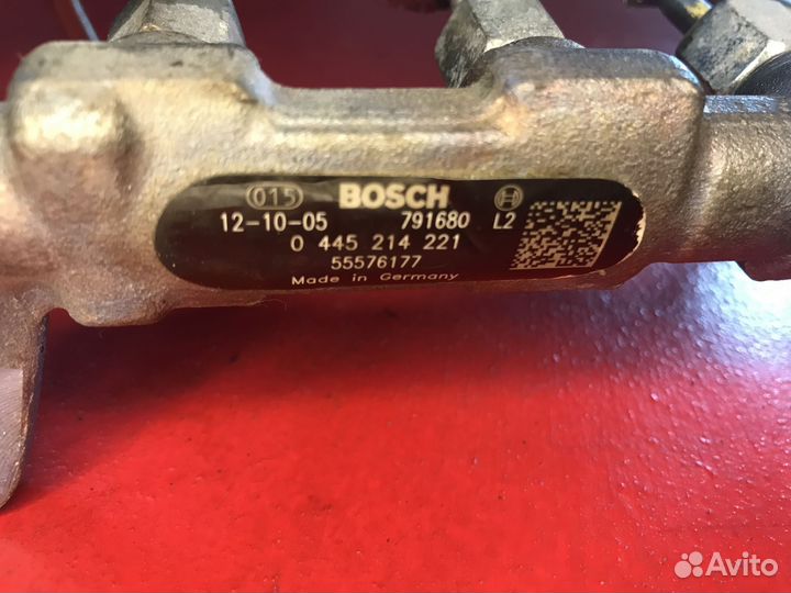 Топливная рампа Opel Insignia A a20dth 2.0