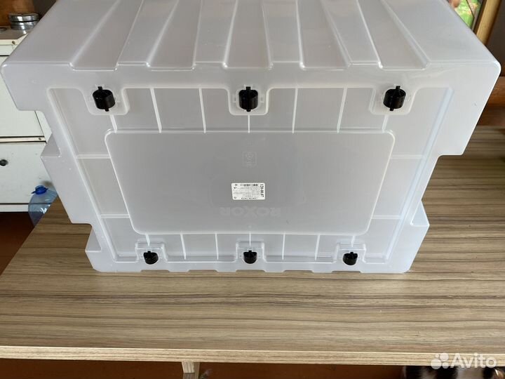 Ящик пластиковый с крышкой