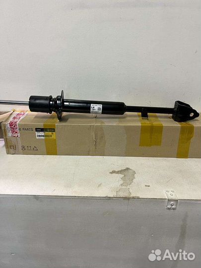 Амортизатор задний левый Genesis G80