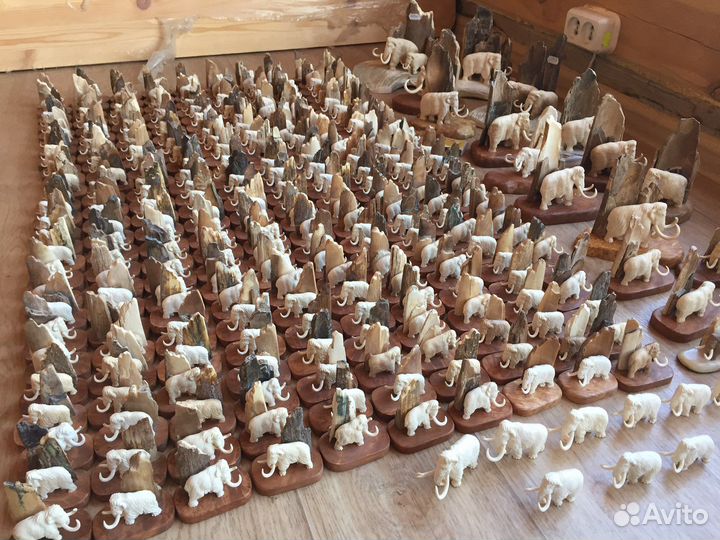 Из кости мамонта