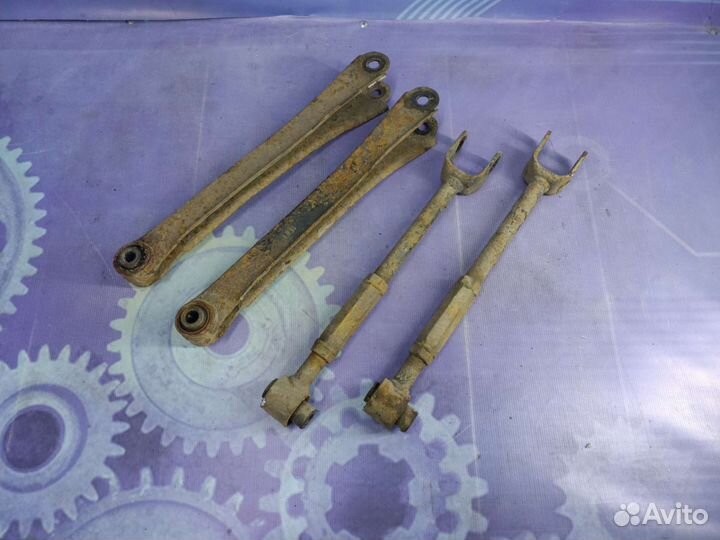 Поперечный рычаг задний комплект Kia Sportage 2