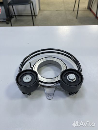 Натяжитель приводного ремня