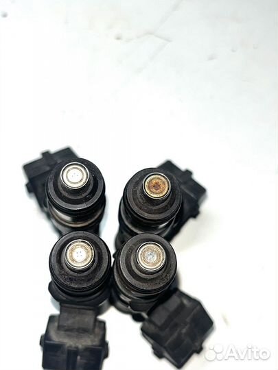 Форсунка инжекторная LADA Priora