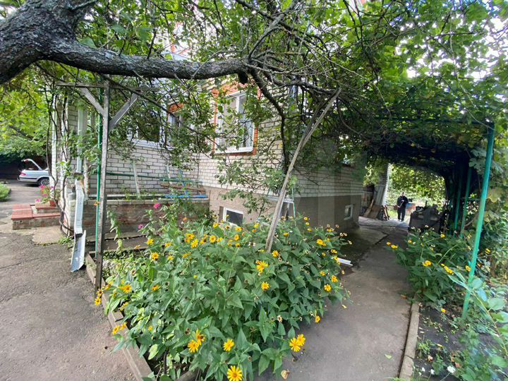 Дом 170 м² на участке 11 сот.