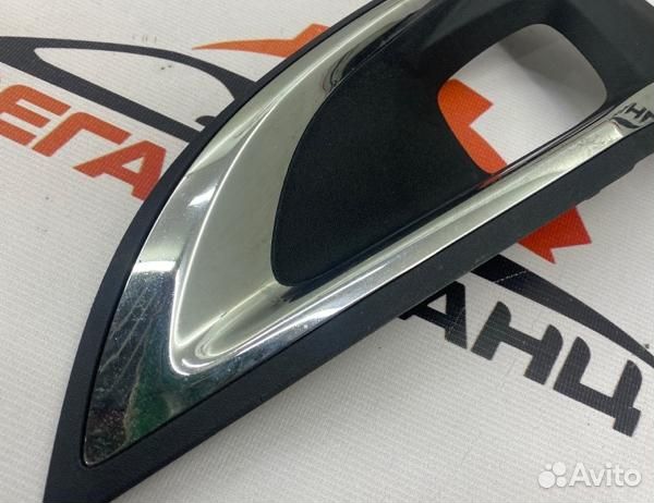 Накладка противотуманной фары передняя левая