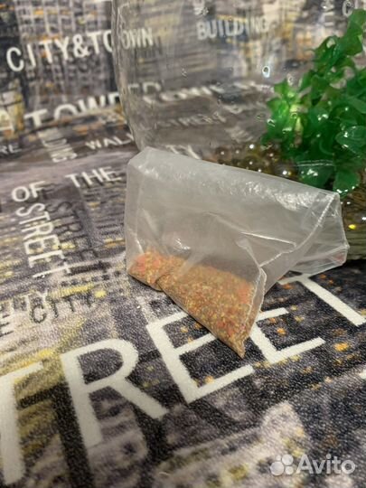 Аквариум с принадлежностями и кормом