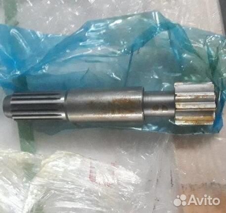 Вал редуктора хода Komatsu PC200-7