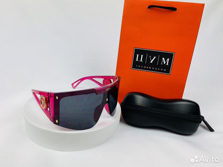 Солнцезащитные очки Versace