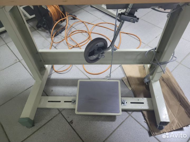 Двухигольная швейная машина Jati 6842-005 Б/У