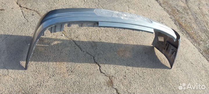 Бампер ваз 2110 с одной трещеной б/у