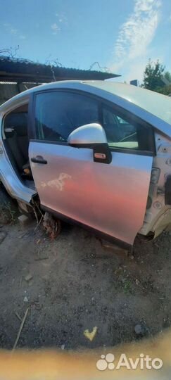 Дверь передняя правая Citroen C4 Ситроен С4 2007г