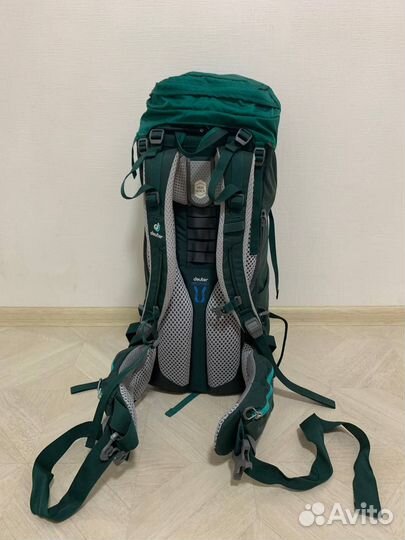 Трекинговый рюкзак deuter ACT Lite 35+10 SL