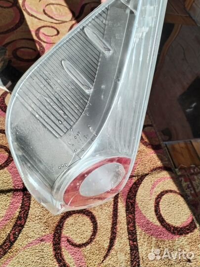 Стоп-сигнал на toyota aqua левый и правый