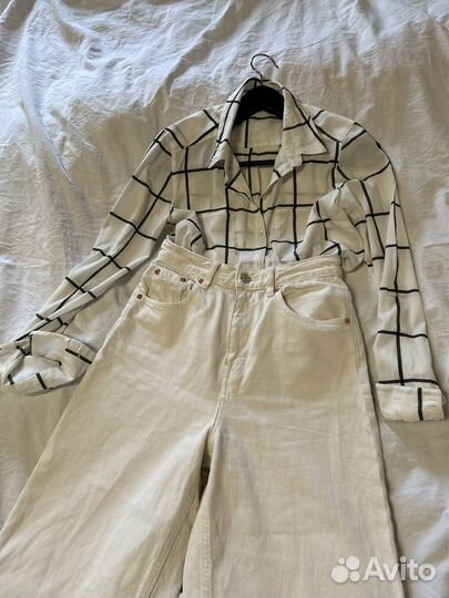 Джинсы белые Pull and bear