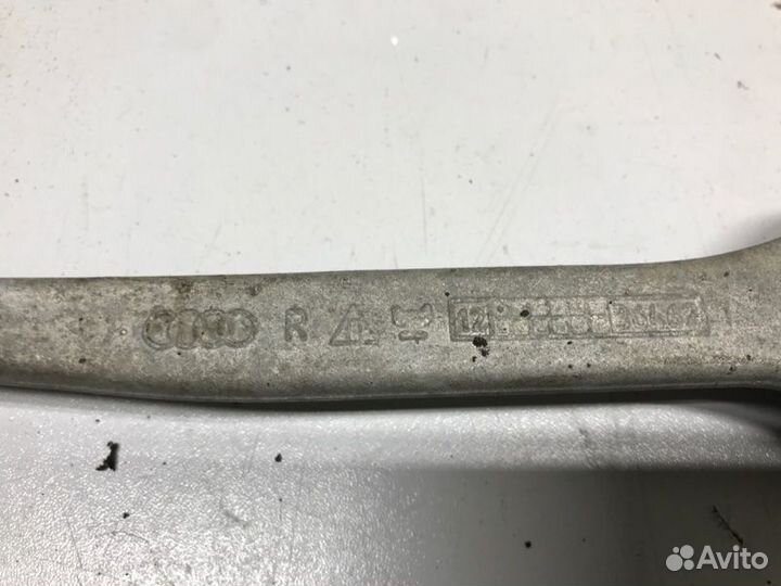 Рычаг подвески верхний Audi A6 C7 2.0 2012 перед. прав. (б/у)