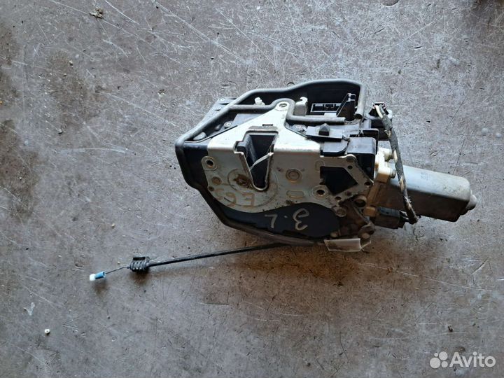Замок двери задний на BMW E65 E66
