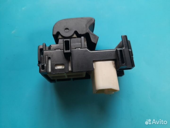 Кнопка стеклоподъемника Toyota Corolla E15