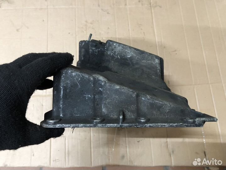 BMW E46 M47 Поддон двигателя