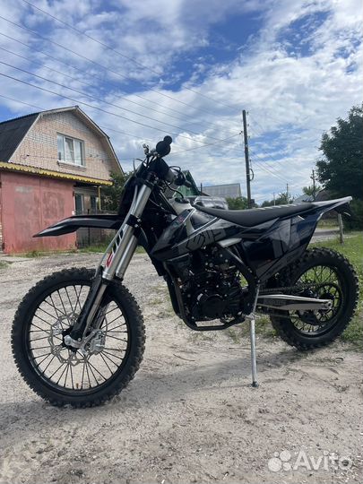 Мотоцикл kews K 16 NB 300