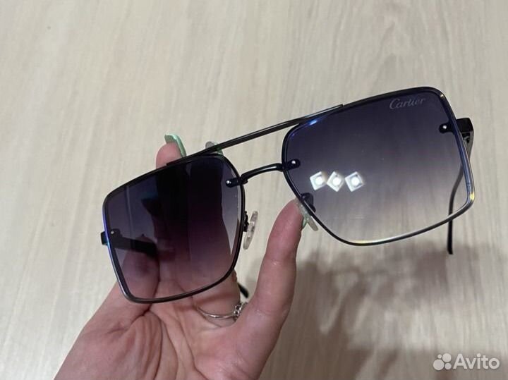Солнцезащитные очки Cartier