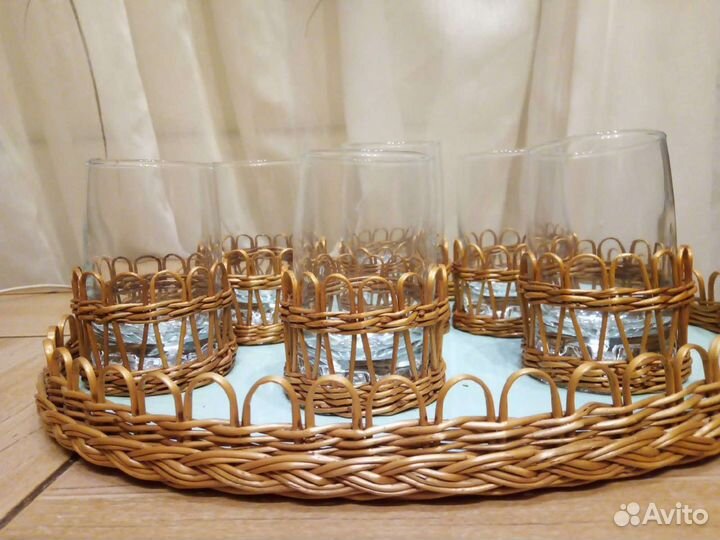 Комплект стаканов с подносом