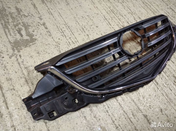 Решетка радиатора Mazda CX-5 2015-2017